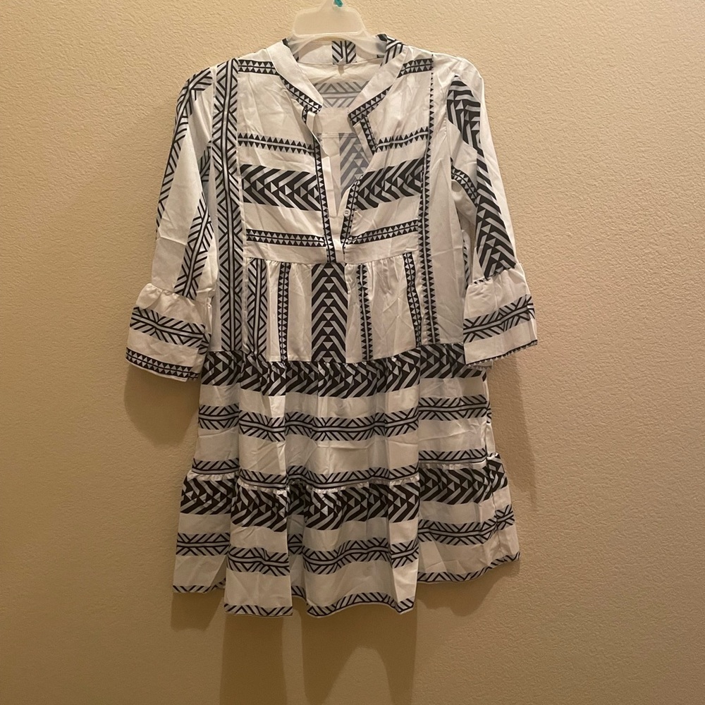 Size large beach dress - never been worn